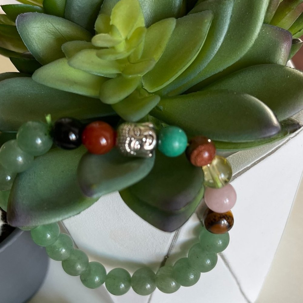 Bracelet Seven Chakra Stones with Green Jade Stone